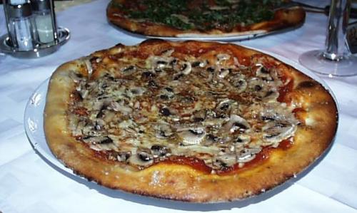 Pizza Funghi